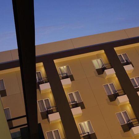 Hotel Santika Bengkulu Exterior foto