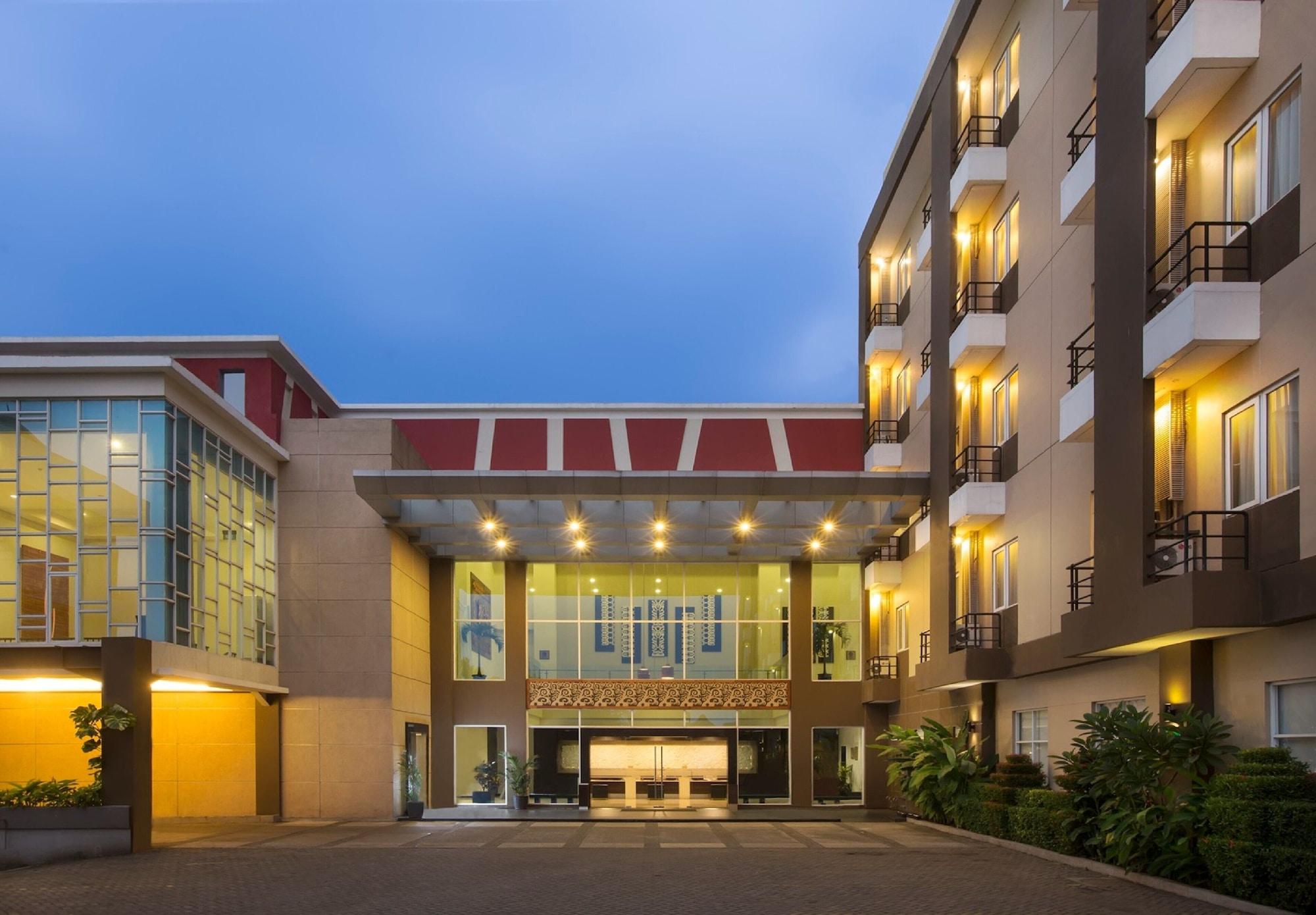 Hotel Santika Bengkulu Exterior foto
