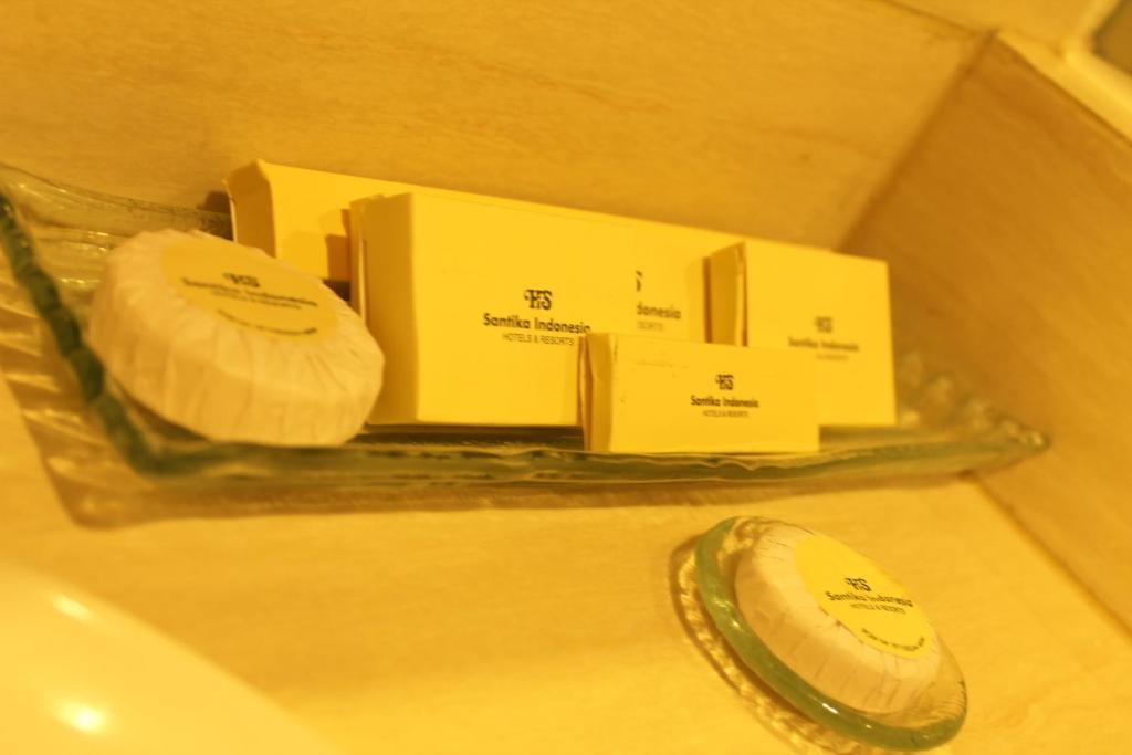 Hotel Santika Bengkulu Habitación foto