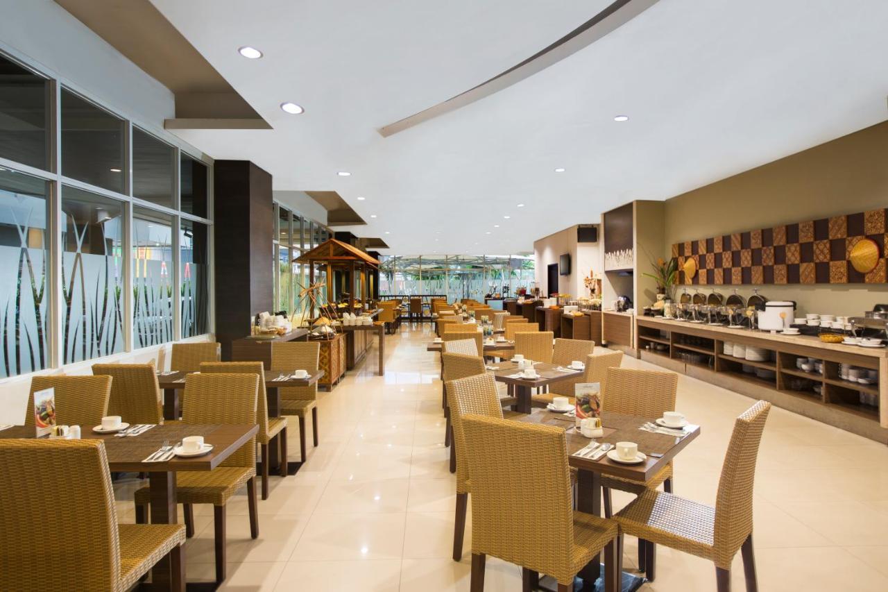 Hotel Santika Bengkulu Exterior foto